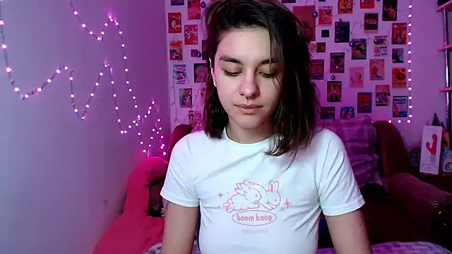 Snapshot of Celine_Dionn chatting on January 8, 2025, 2:56 pm Celine Dionn online show from January 8, 2025, 2:56 pm