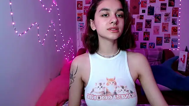 Snapshot of Celine_Dionn chatting on January 11, 2025, 11:02 am Celine Dionn online show from January 11, 2025, 11:02 am