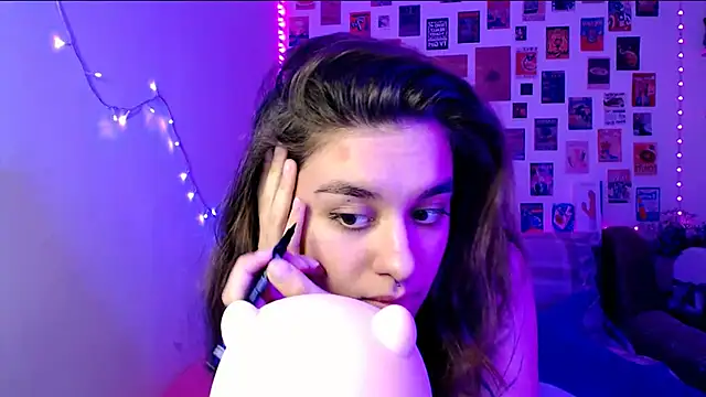 Snapshot of Celine_Dionn chatting on February 16, 2025, 12:10 pm Celine Dionn online show from February 16, 2025, 12:10 pm