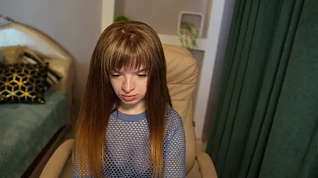 Snapshot of Eva_Rosec chatting on March 7, 2025, 12:01 pm Eva Rosec online show from March 7, 2025, 12:01 pm