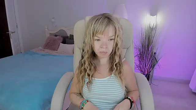 Snapshot of Eva_Rosec chatting on September 9, 2025, 11:43 am Eva Rosec online show from September 9, 2025, 11:43 am