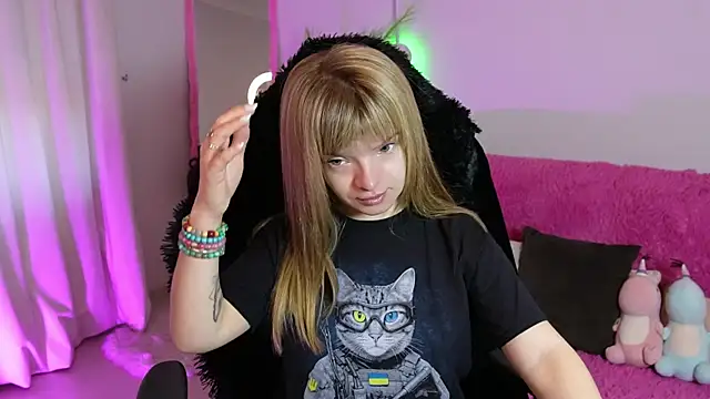 Snapshot of Eva_Rosec chatting on November 13, 2025, 9:19 am Eva Rosec online show from November 13, 2025, 9:19 am