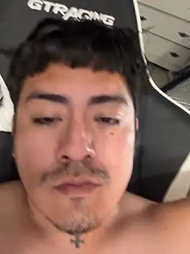 Luisrtrrr online show from March 9, 2026, 3:32 am