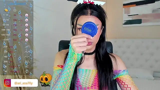 LOISE-XX online show from October 24, 2025, 5:26 am