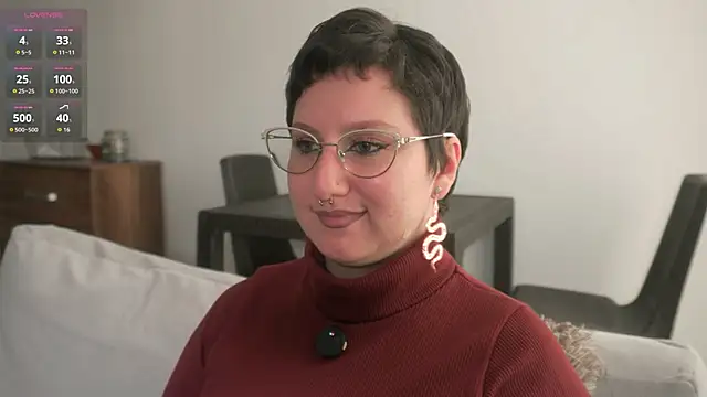 Ximenna Cruz online show from September 18, 2025, 6:54 pm