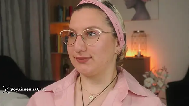 Ximenna Cruz online show from February 18, 2026, 11:28 am