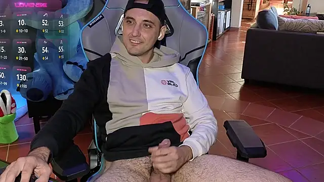 Snapshot of Gil_gamesh90 chatting on October 1, 2025, 11:16 am Gil gamesh90 online show from October 1, 2025, 11:16 am