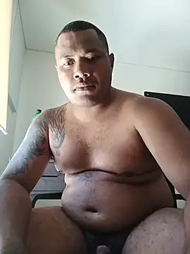 Snapshot of tuwegon chatting on June 3, 2026, 2:03 am tuwegon online show from June 3, 2026, 2:03 am