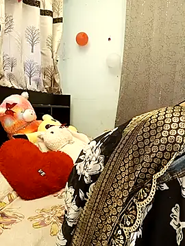 Divya girl online show from November 15, 2025, 8:44 am