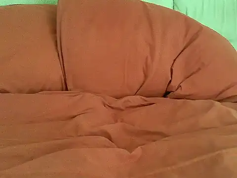 Snapshot of stellamarina85 chatting on November 5, 2025, 9:42 am stellamarina85 online show from November 5, 2025, 9:42 am