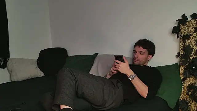 JackDesFeux online show from December 3, 2025, 8:29 pm