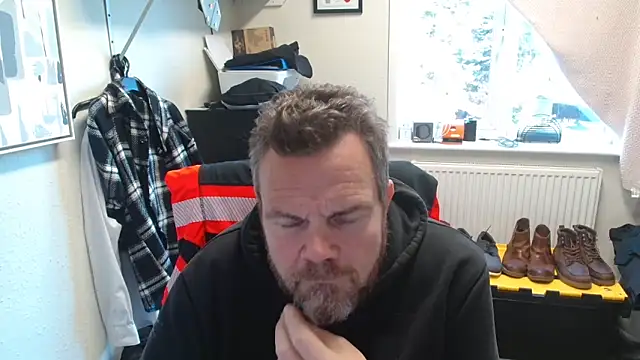 toptugger online show from December 3, 2025, 12:25 pm