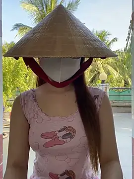 BabyThree  online show from November 24, 2025, 8:25 am