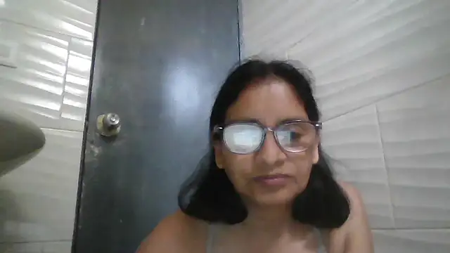 titssmall123 online show from November 26, 2025, 7:59 pm