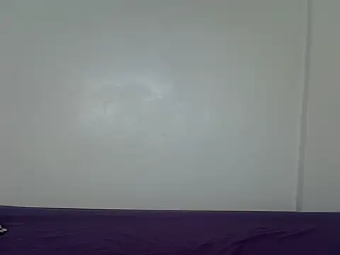 laetitia  online show from October 19, 2025, 10:38 am