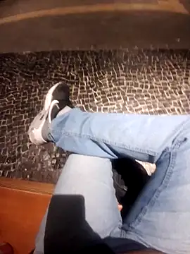 gressw22 online show from April 17, 2026, 12:35 am