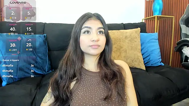 Snapshot of Zayda_1 chatting on October 19, 2025, 2:07 pm Zayda 1 online show from October 19, 2025, 2:07 pm