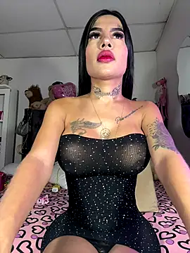 Snapshot of saragill323 chatting on November 8, 2025, 12:16 pm saragill323 online show from November 8, 2025, 12:16 pm