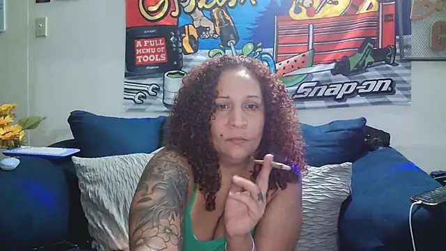 ladycreamypr2 online show from June 13, 2026, 12:08 am