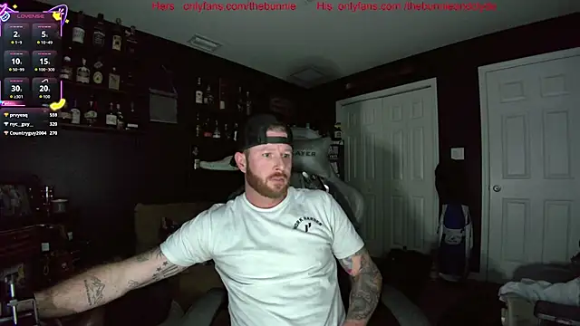 Snapshot of chillinthemosttt chatting on November 7, 2025, 4:01 am chillinthemosttt online show from November 7, 2025, 4:01 am