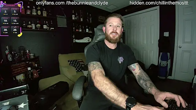 Snapshot of chillinthemosttt chatting on February 3, 2026, 3:15 am chillinthemosttt online show from February 3, 2026, 3:15 am