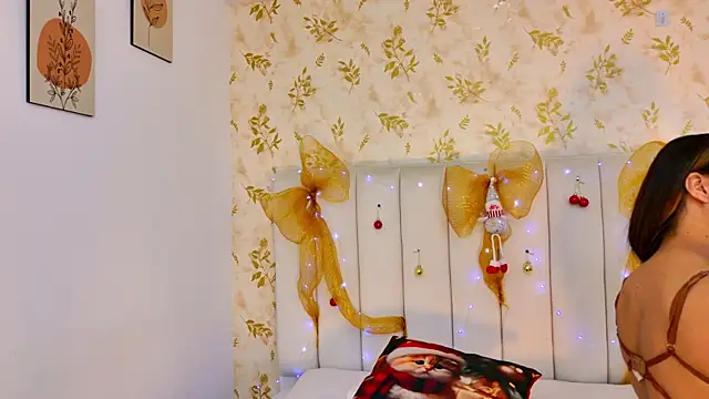 Sara Desire online show from December 14, 2025, 12:21 pm