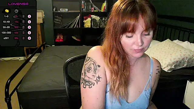 Snapshot of Blaze_Baby chatting on December 4, 2024, 6:06 pm Blaze Baby online show from December 4, 2024, 6:06 pm