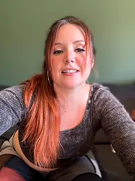 Snapshot of Blaze_Baby chatting on October 21, 2025, 3:13 pm Blaze Baby online show from October 21, 2025, 3:13 pm