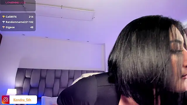 kendra scoth online show from January 12, 2025, 6:49 pm