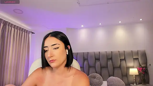 kendra scoth online show from March 12, 2025, 8:20 pm