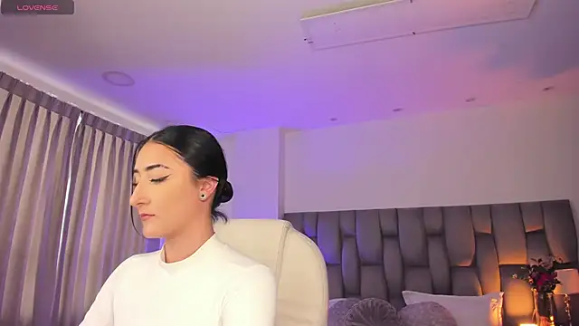 kendra scoth online show from March 15, 2025, 7:59 pm