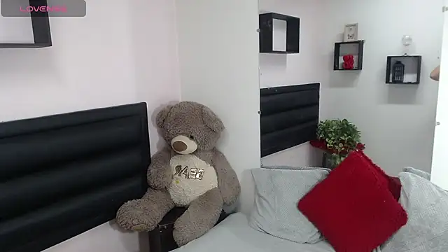 eva doshi online show from March 20, 2025, 1:24 am