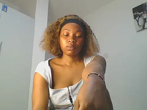  Becky002 online show from December 14, 2025, 9:36 am