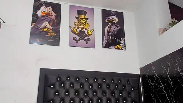 kriixtybrown online show from November 22, 2025, 10:09 pm