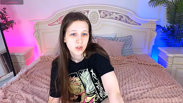 ur kitty   online show from September 29, 2025, 12:10 pm