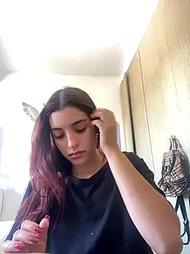 dakota le online show from October 7, 2025, 1:41 pm