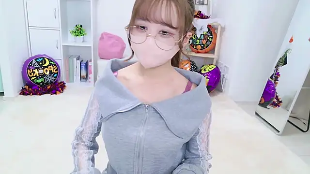 Snapshot of chihiro_ri chatting on October 27, 2025, 5:06 pm chihiro ri online show from October 27, 2025, 5:06 pm