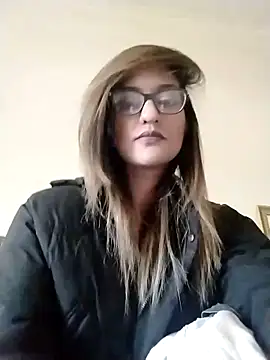karmicQueen669 online show from May 13, 2026, 2:14 pm