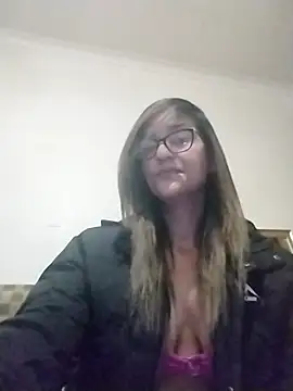 karmicQueen669 online show from May 14, 2026, 5:31 pm