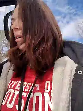 Snapshot of Genevieve143 chatting on January 21, 2025, 6:45 pm Genevieve143 online show from January 21, 2025, 6:45 pm