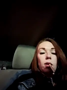 Snapshot of Genevieve143 chatting on November 1, 2025, 4:25 am Genevieve143 online show from November 1, 2025, 4:25 am