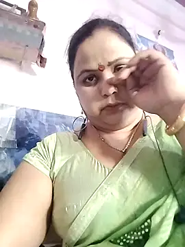 Snapshot of Kiyara7 chatting on February 3, 2025, 2:47 am Kiyara7 online show from February 3, 2025, 2:47 am