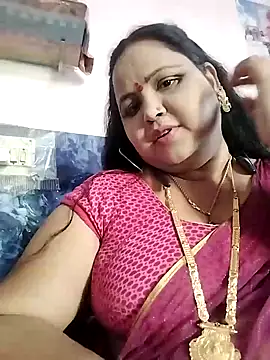 Snapshot of Kiyara7 chatting on February 16, 2025, 7:04 am Kiyara7 online show from February 16, 2025, 7:04 am