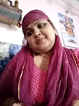 Snapshot of Kiyara7 chatting on February 17, 2025, 2:53 am Kiyara7 online show from February 17, 2025, 2:53 am