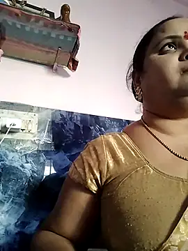 Snapshot of Kiyara7 chatting on February 24, 2025, 6:49 am Kiyara7 online show from February 24, 2025, 6:49 am