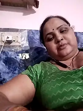 Snapshot of Kiyara7 chatting on February 26, 2025, 5:07 pm Kiyara7 online show from February 26, 2025, 5:07 pm