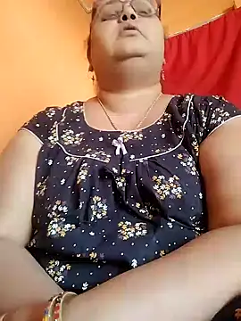 Snapshot of Kiyara7 chatting on March 18, 2025, 3:09 am Kiyara7 online show from March 18, 2025, 3:09 am