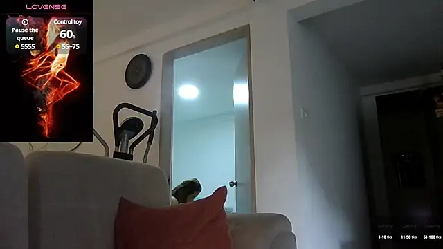 saramartinez1000 online show from February 3, 2025, 8:24 pm