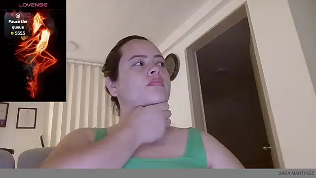 saramartinez1000 online show from October 2, 2025, 2:57 pm