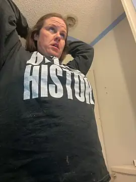 Snapshot of velvetta_ chatting on March 22, 2025, 6:54 am velvetta online show from March 22, 2025, 6:54 am